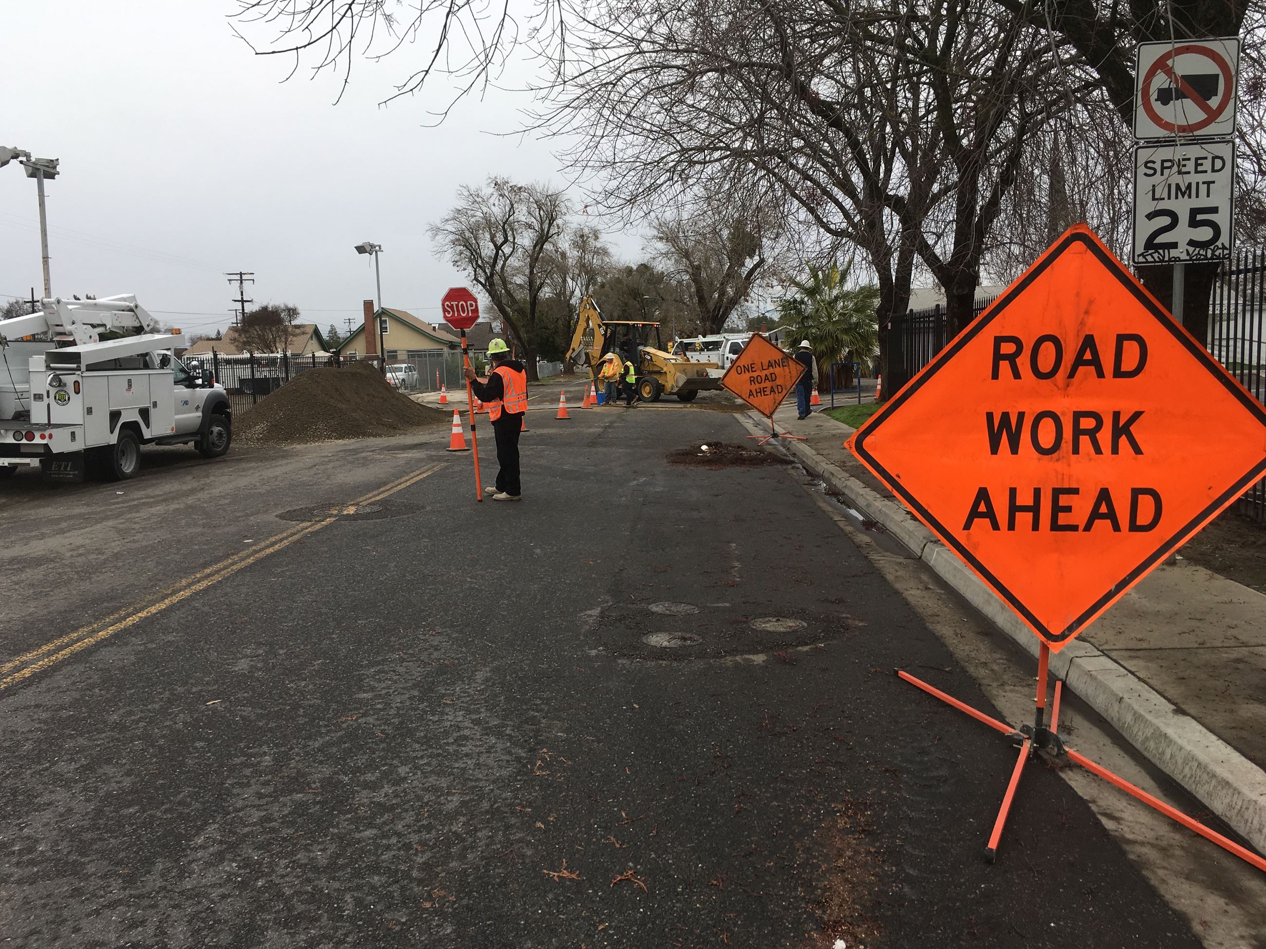 Traffic Control Measures in relatively close proximity to a construction site.